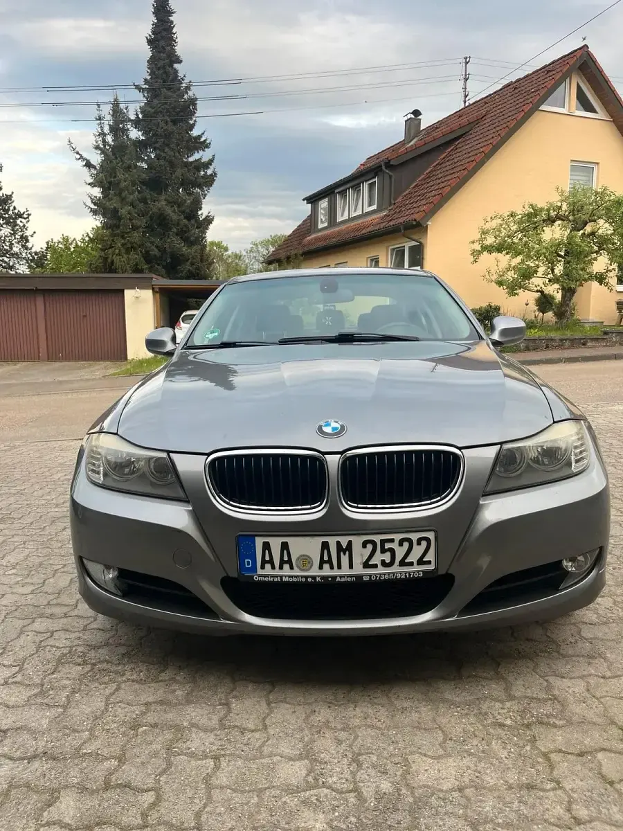 Gebraucht BMW 316 116 PS (85 kW) 2010 Grün Limousine