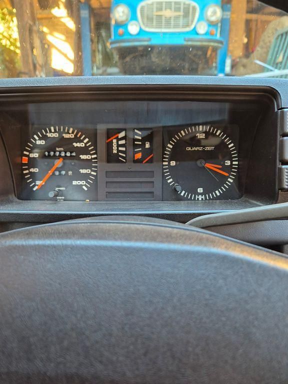 Gelb Gebraucht 1982 Audi 80 Limousine | 7.000 € - Bild 1/4