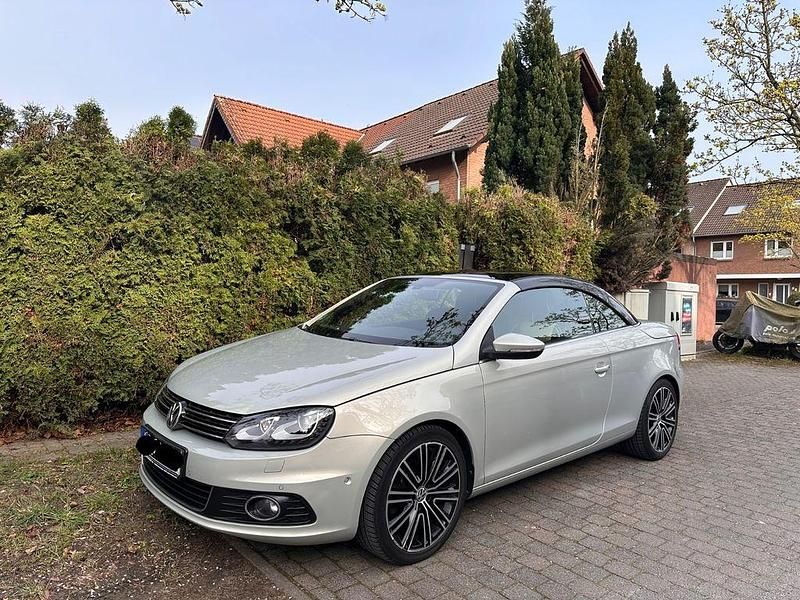 Gebraucht VW Eos Highline 140 PS (102 kW) 2011 Silber Cabrio
