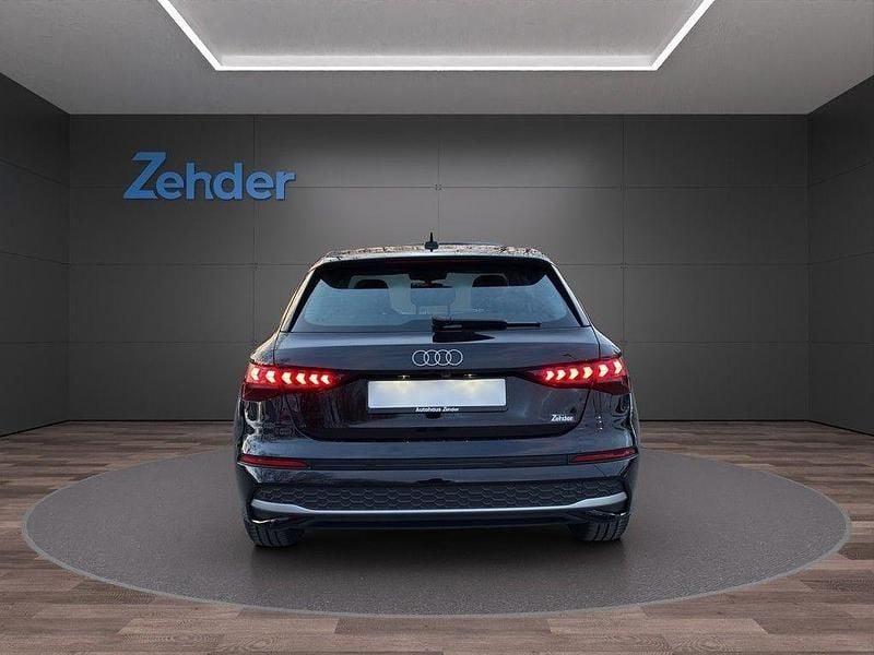 Gebraucht Audi A3 Ambiente 150 PS (110 kW) 2025 Schwarz Limousine