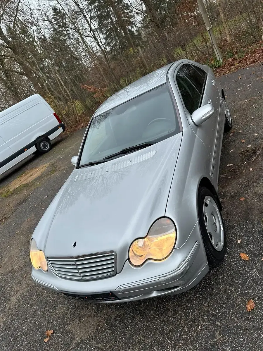 Gebraucht Mercedes C270 170 PS (125 kW) 2003 Grau Limousine