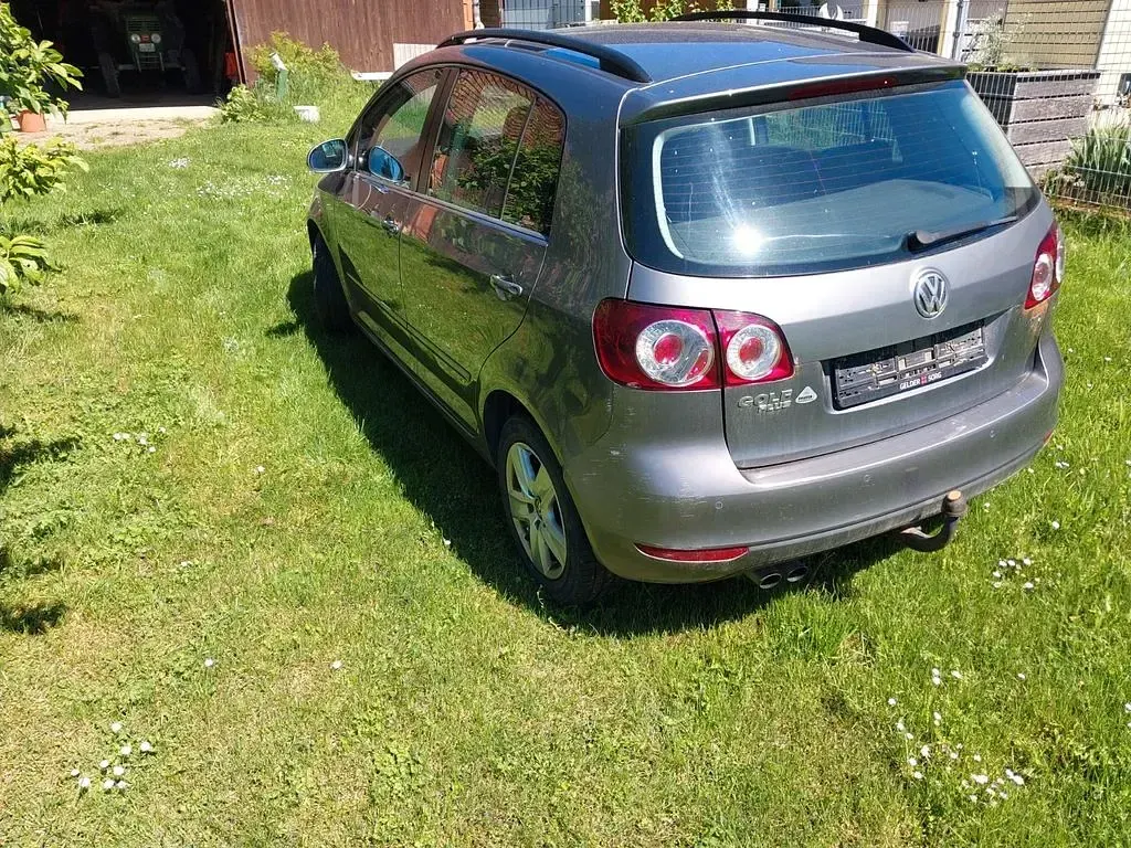 Używany VW Golf Plus Cross Trendline 110 KM (80 kW) 2009 Szary Minivan