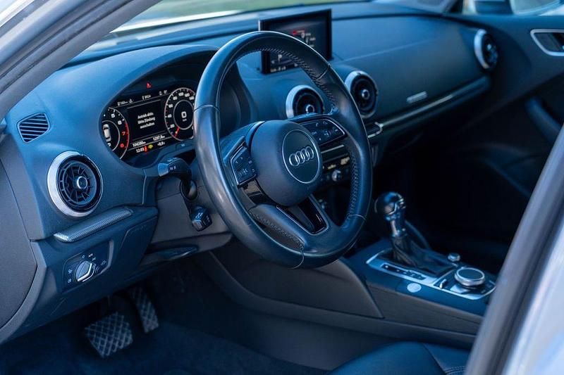 Gebraucht Audi A3 Design 190 PS (139 kW) 2019 Silber Limousine