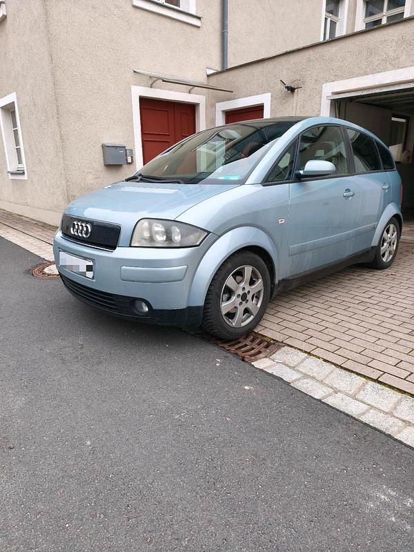 Blau Gebraucht 2003 Audi A2 Kleinwagen | 2.700 € (Guter Preis) - Bild 1/4