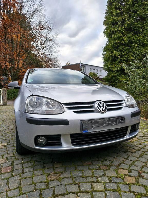 Silber Gebraucht 2008 VW Golf VI Limousine | 2.600 € (Superpreis) - Bild 1/4