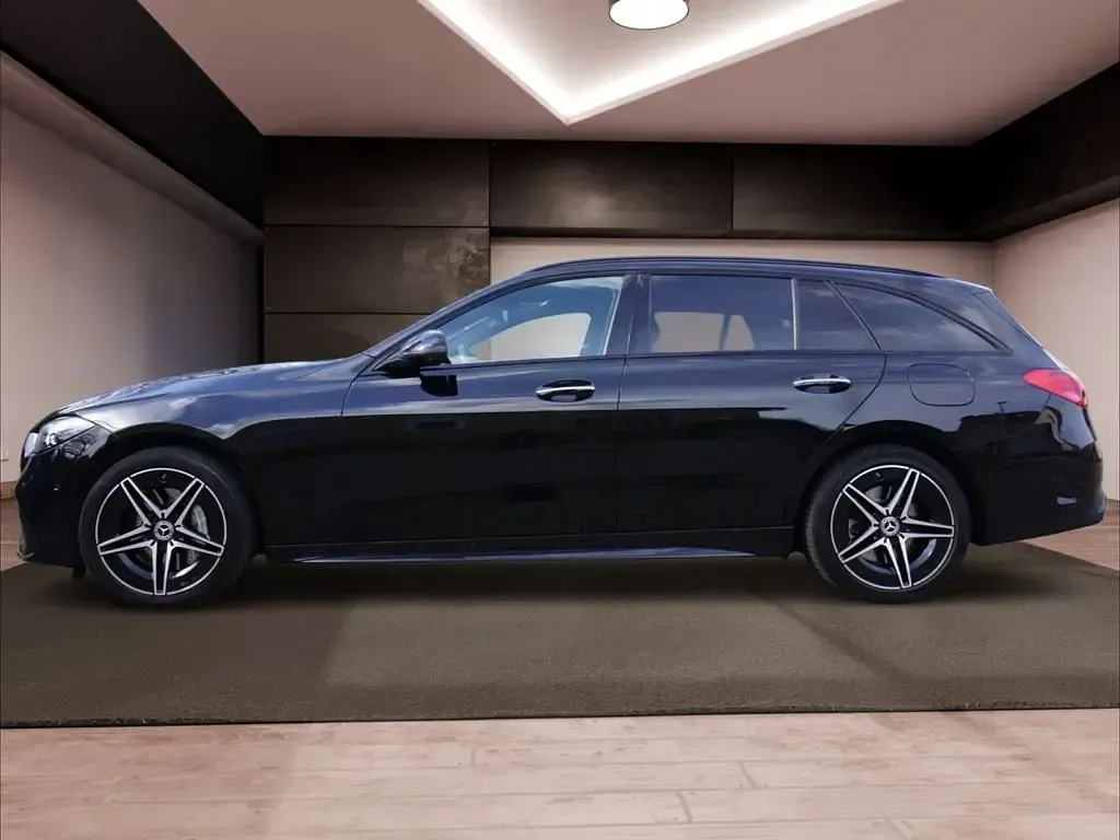 Gebraucht Mercedes C300e AMG line 313 PS (230 kW) 2022 Schwarz Limousine