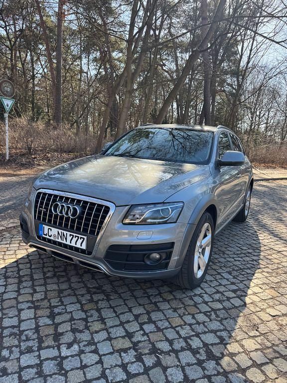 Second-hand Audi Q5 Exclusive 211 CP (155 kW) 2010 Gri SUV
