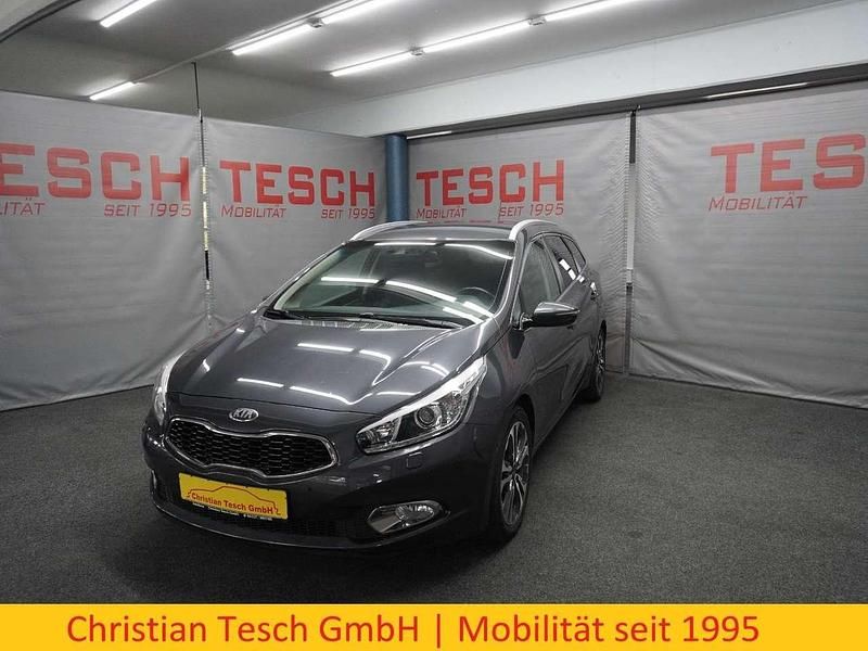 Grau Gebraucht 2013 Kia Ceed Sportswagon Kombi | 8.890 € (Fairer Preis) - Bild 1/3