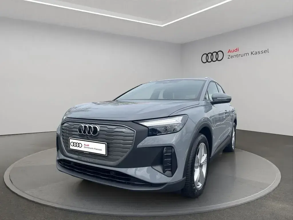 Gebraucht Audi Q4 e-tron Comfort 125 kW (170 PS) 2023 Grau SUV