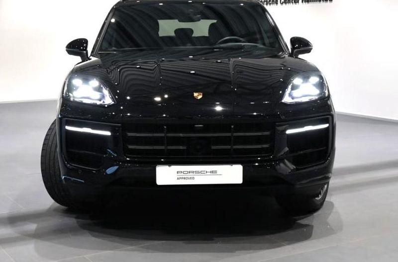 Gebraucht Porsche Cayenne 470 PS (345 kW) 2025 Chromitschwarz SUV