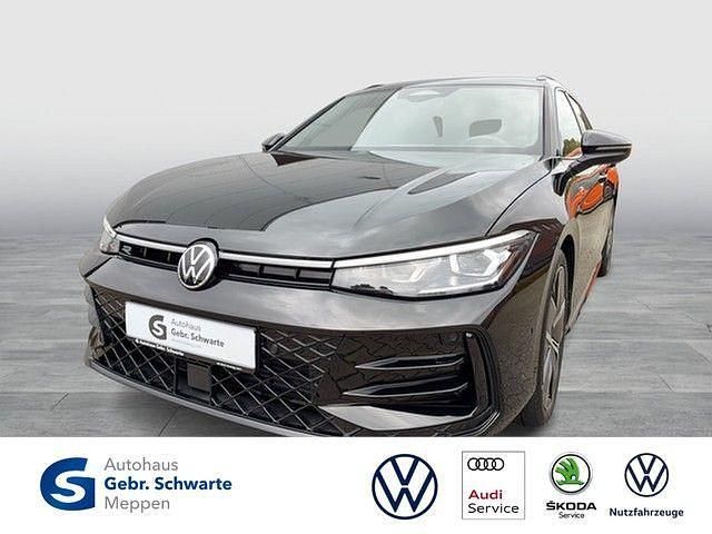 Schwarz Gebraucht 2025 VW Passat R-line Kombi | 42.990 € (Teuer) - Bild 1/4