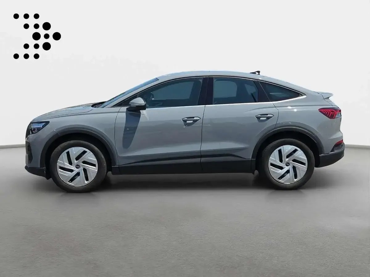Gebraucht Audi Q4 e-tron 125 kW (170 PS) 2023 Kieselgrau SUV