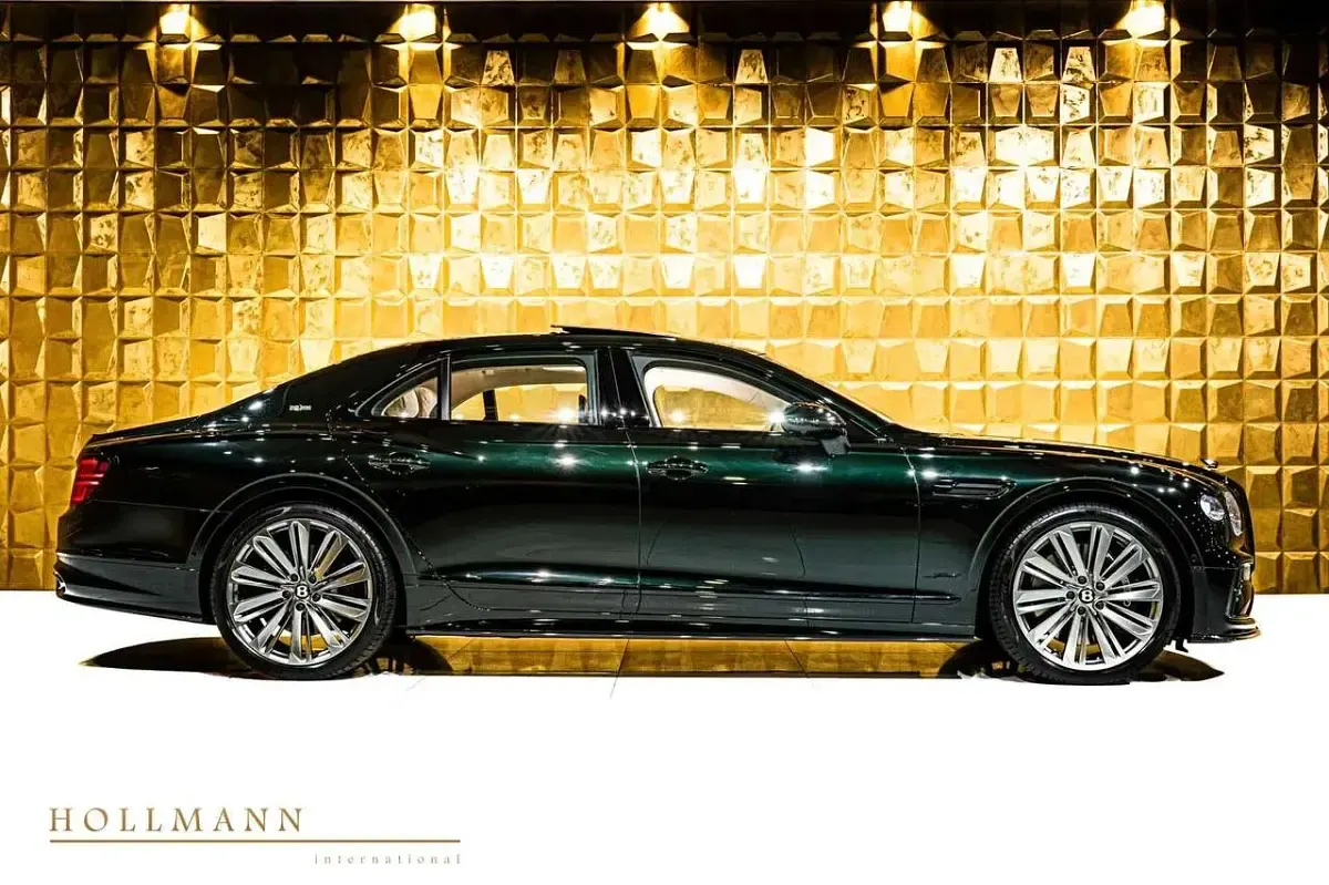 Gebraucht Bentley Flying Spur 790 PS (581 kW) 2025 Grün Limousine