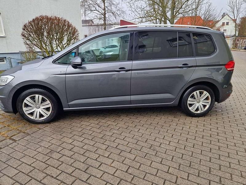 Gebraucht VW Touran Join 150 PS (110 kW) 2018 Grau Van / Kleinbus
