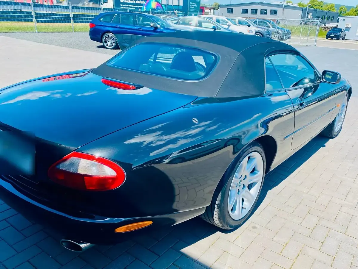 Gebraucht Jaguar XK 286 PS (210 kW) 1998 Schwarz Cabrio