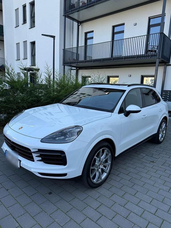 Weiß Gebraucht 2020 Porsche Cayenne S SUV | 78.000 € (Etwas zu teuer) - Bild 1/4