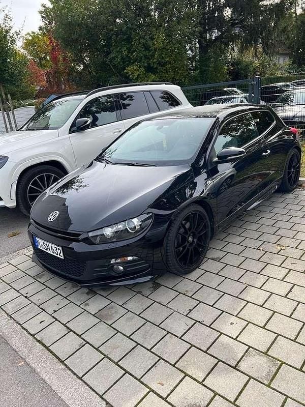 Schwarz Gebraucht 2012 VW Scirocco R-line Coupé | 13.200 € (Etwas zu teuer) - Bild 1/4