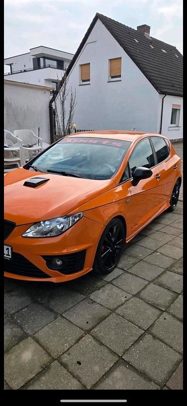 Orange Gebraucht 2009 Seat Ibiza Kleinwagen | 1.800 € - Bild 1/2