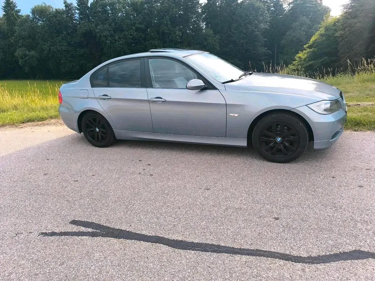 Gebraucht BMW 320 150 PS (110 kW) 2006 Limousine