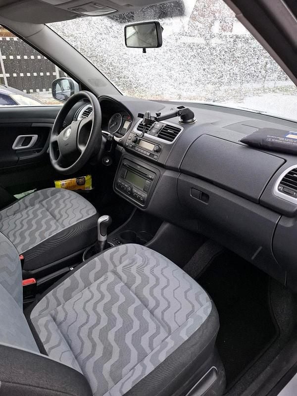 Gebraucht Skoda Fabia 60 PS (44 kW) 2009 Grau Kleinwagen