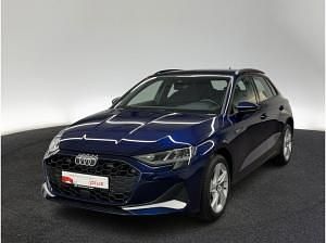 Gebraucht Audi A3 Advanced Plus 150 PS (110 kW) 2024 Blau (navarrablau metallic) Kombi