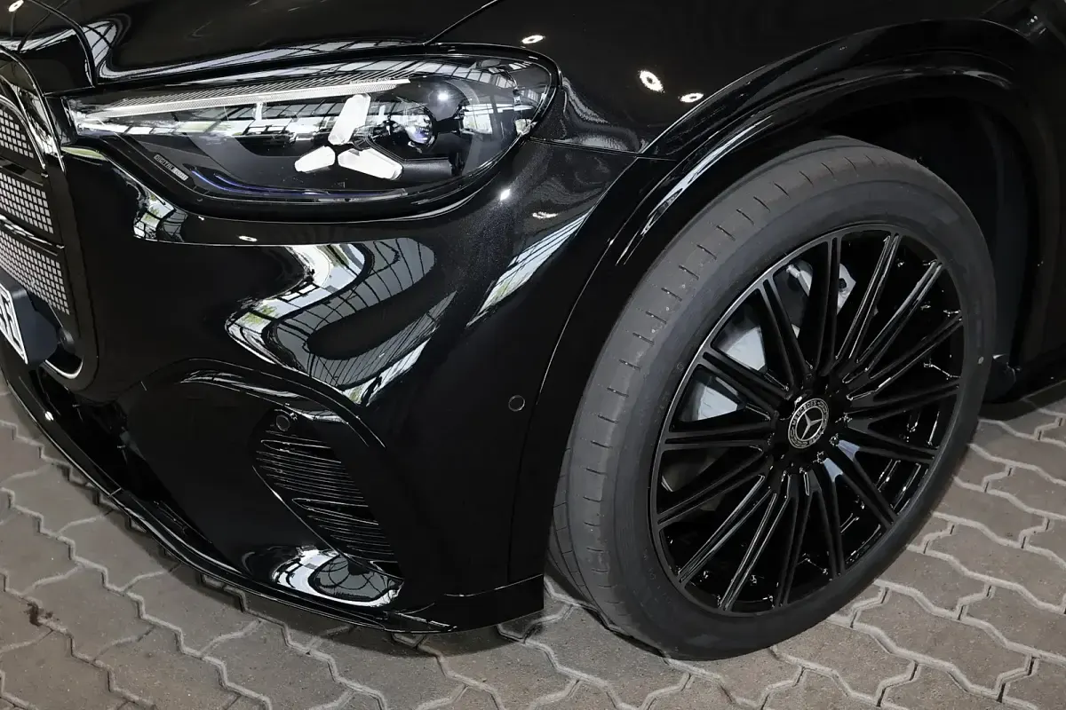 Gebraucht Mercedes GLC400d AMG 359 kW (489 PS) 2026 Obsidianschwarz SUV