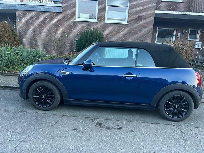 Second-hand Mini ONE 102 CP (75 kW) 2018 Albastru Hatchback