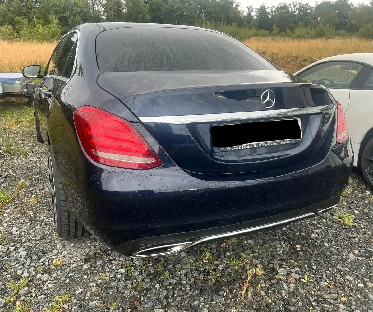 Gebraucht Mercedes C400 333 PS (244 kW) 2017 Blau Limousine