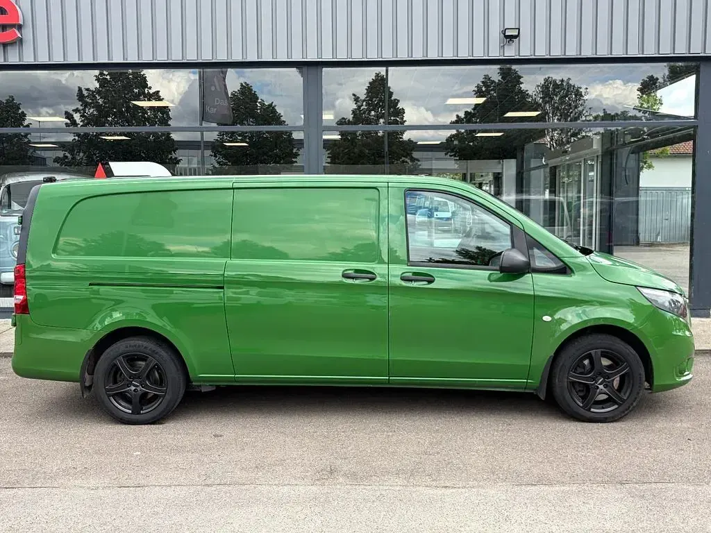 Gebraucht Mercedes Vito 136 PS (100 kW) 2016 Grün Van