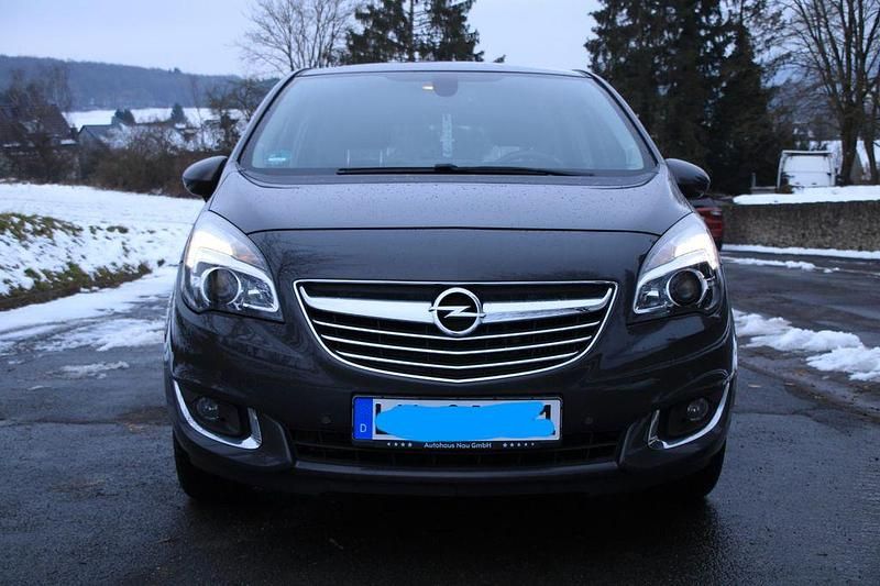 Gebraucht Opel Meriva Innovation 140 PS (102 kW) 2016 Grau Van / Kleinbus