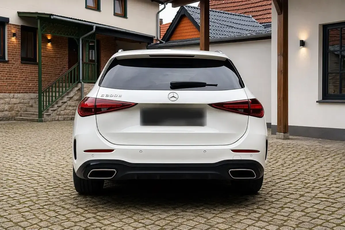 Gebraucht Mercedes C300 AMG 265 PS (194 kW) 2021 Weiß Kombi