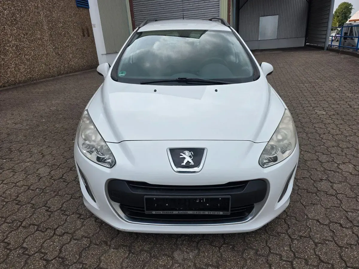 Gebraucht Peugeot 308 SW Urban Move 111 PS (81 kW) 2011 Kombi