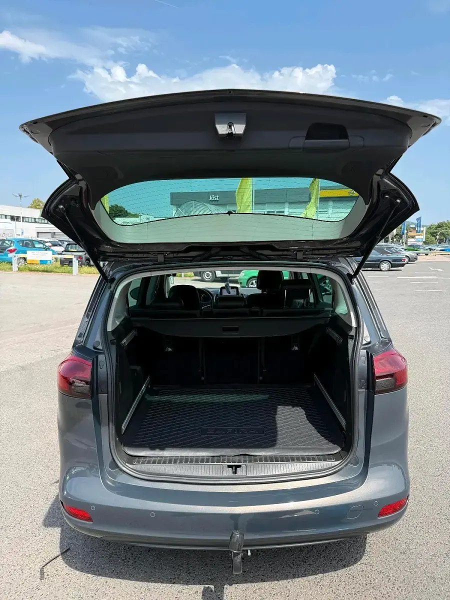 Gebraucht Opel Zafira Tourer 136 PS (100 kW) 2015 Andere farben Van / Kleinbus