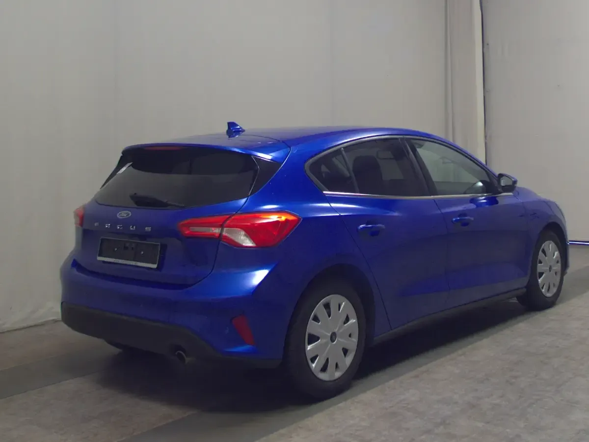 Brugt Ford Focus Cool & Connect 95 HK (69 kW) 2021 Blå Sedan