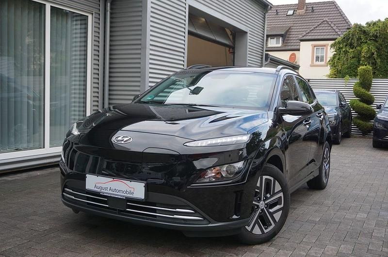 Schwarz Gebraucht 2021 Hyundai Kona SUV | 14.799 € (Superpreis) - Bild 1/3