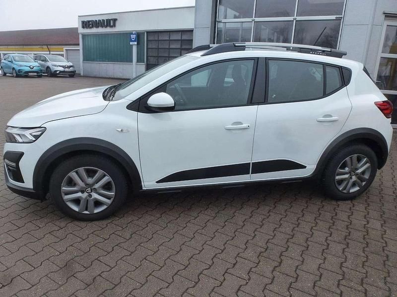 Gebraucht Dacia Sandero Comfort 101 PS (74 kW) 2021 Weiß Kleinwagen