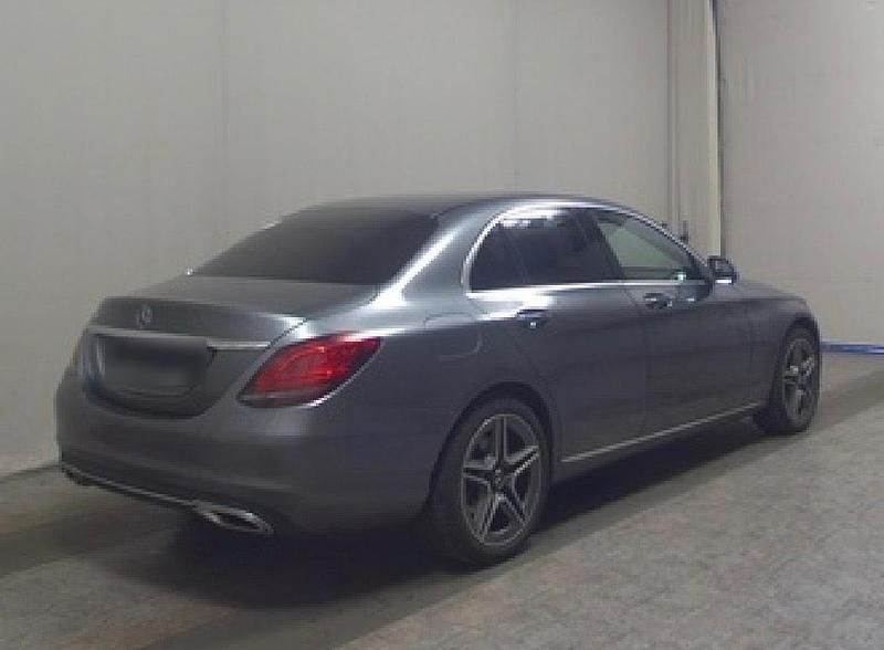 Gebraucht Mercedes C300 258 PS (189 kW) 2019 Grau Limousine