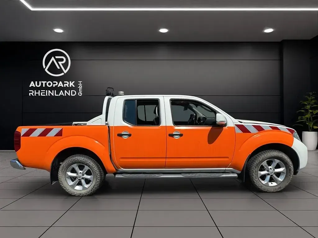Gebraucht Nissan Navara SE 190 PS (139 kW) 2011 Weiß Pickup