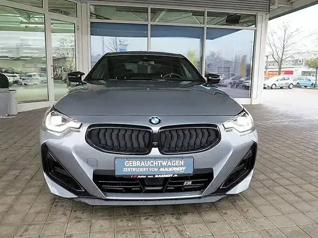 Gebraucht BMW M240i M Sport 374 PS (275 kW) 2025 Skyscraper grau Coupé