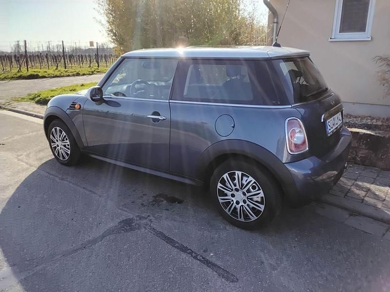 Gebraucht Mini Cooper 122 PS (89 kW) 2010 Schwarz Kleinwagen