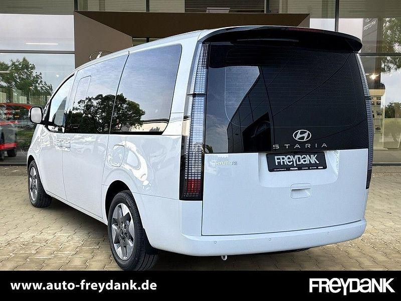 Gebraucht Hyundai Staria Prime 224 PS (164 kW) 2025 Creamy white Van / Kleinbus