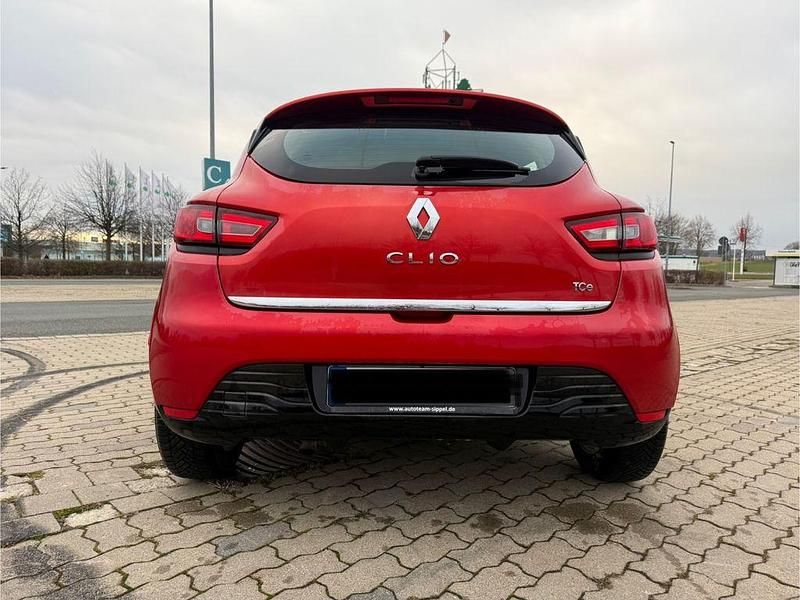 Gebraucht Renault Clio IV 90 PS (66 kW) 2013 Rot Limousine