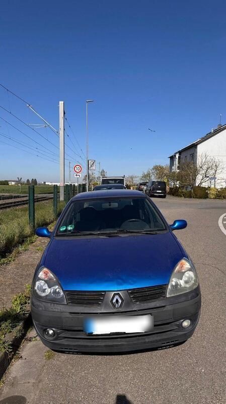 Blau Gebraucht 2005 Renault Clio II Limousine | 600 € (Superpreis) - Bild 1/4