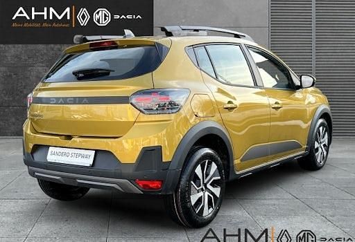 Neu Dacia Sandero Expression 110 PS (80 kW) 2026 Gelb Limousine