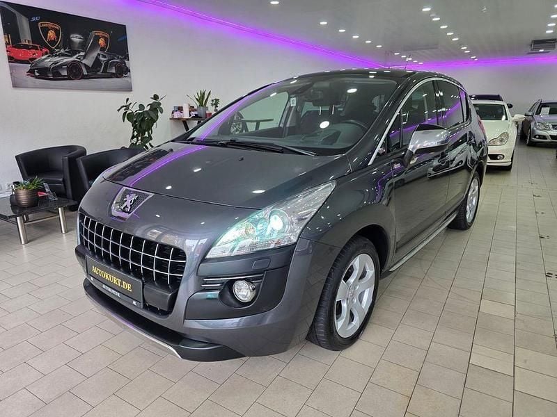 Grau Gebraucht 2013 Peugeot 3008 Style SUV | 7.900 € (Fairer Preis) - Bild 1/4