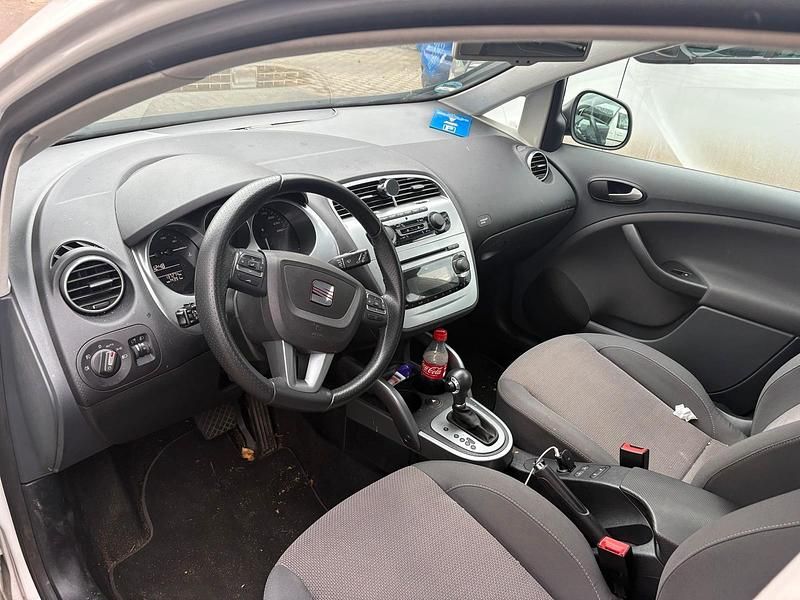 Gebraucht Seat Altea XL 160 PS (117 kW) 2010 Weiß Van / Kleinbus