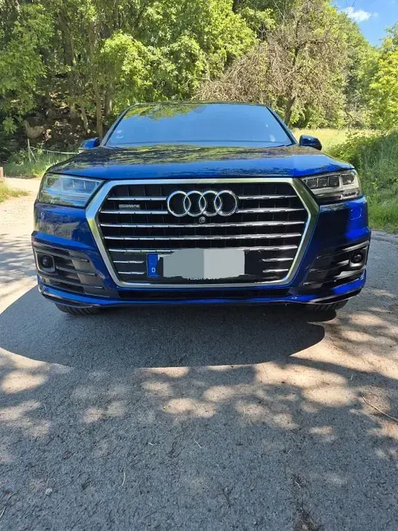 Używany Audi Q7 S-Line 272 KM (200 kW) 2016 Niebieski SUV