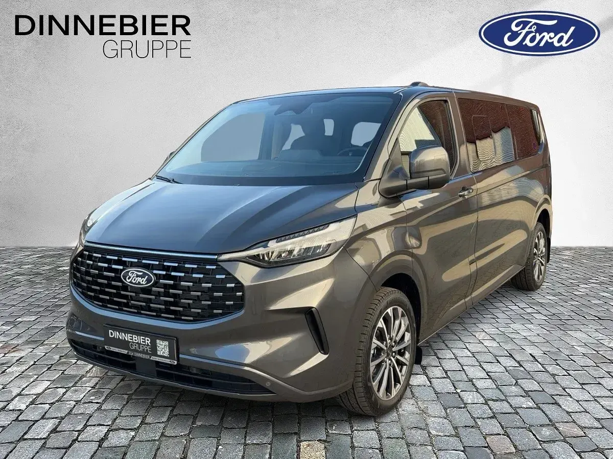 Neu Ford Tourneo Custom Titanium 170 PS (125 kW) 2026 Grau (metallic) Van