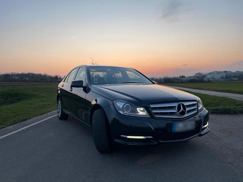 Gebraucht Mercedes C220 170 PS (125 kW) 2012 Grau Limousine