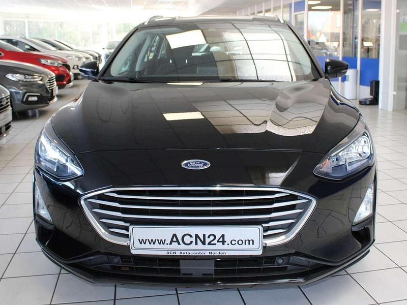 Gebraucht Ford Focus Cool & Connect 120 PS (88 kW) 2021 Obsidianschwarz metallic Kombi